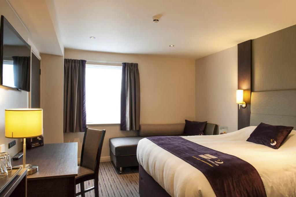 Premier Inn ดันเฟิร์มลิน ห้อง รูปภาพ